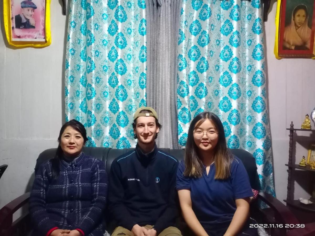 Dukeraj Homestay ดาร์จีลิง ภายนอก รูปภาพ