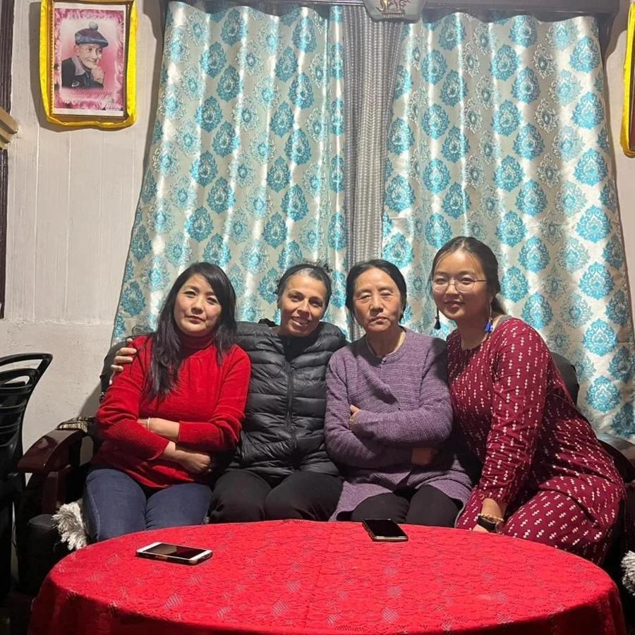 Dukeraj Homestay ดาร์จีลิง ภายนอก รูปภาพ